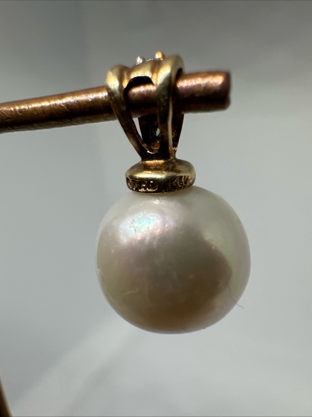 Vintage Solid 14K Yellow Gold Pendant With Diamond And Genuine 10MM Pearl - Picture 7 of 12